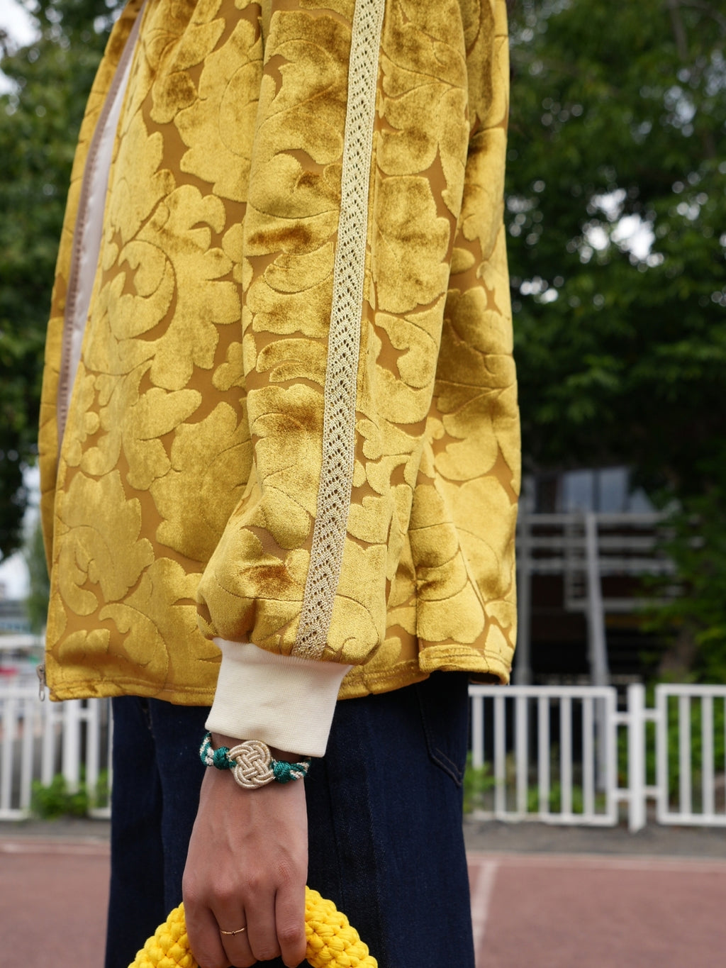 bomber beldi jaune